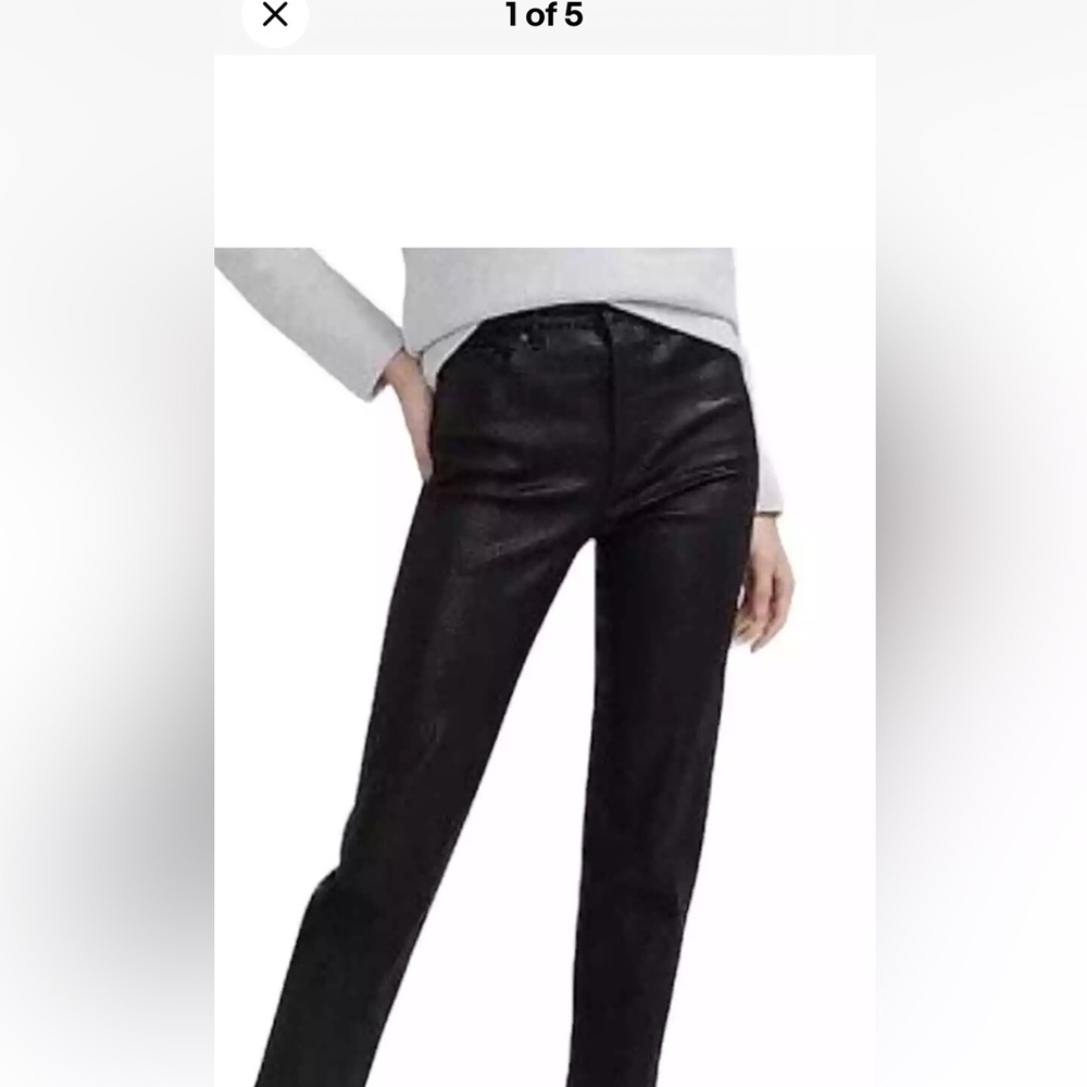 Express straight leg Jean, super high-rise. Snake skin print.